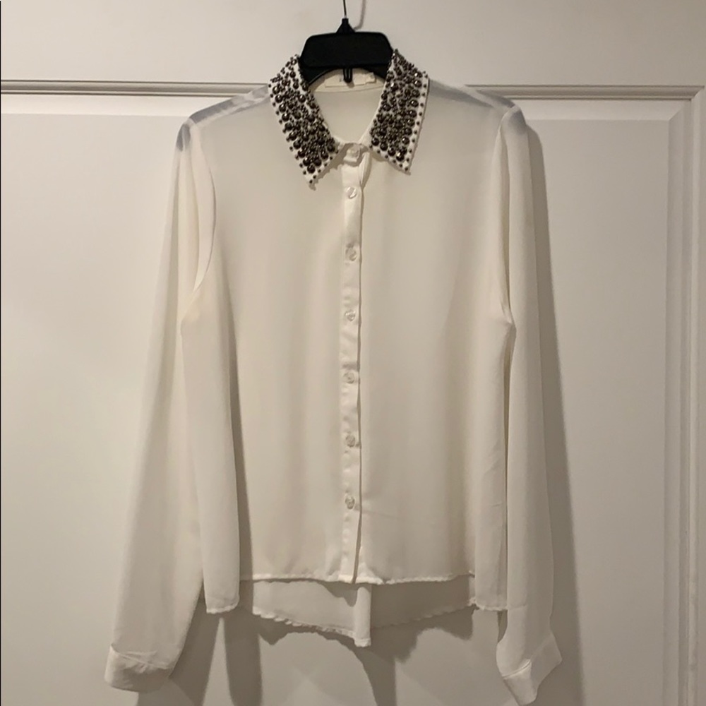 Studded detail collar white blouse